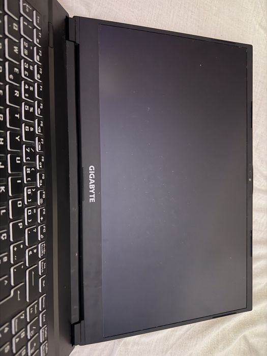 Portatil gaming GIGABYTE