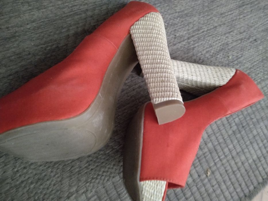 Buty na koreczku Jennifer 39