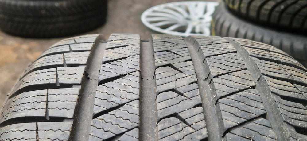 225/45 R17 94Y Vredestein Quatrac Pro  plus 7,3mm 2025r