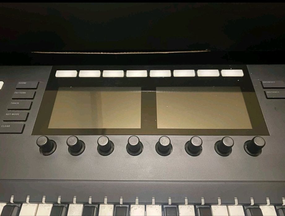 Komplete Kontrol S49 MK2