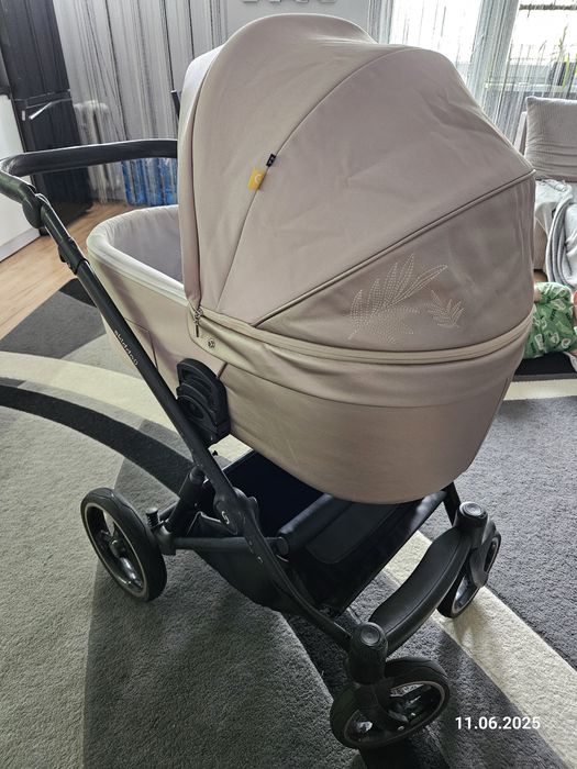 Wózek 2 w 1 beżowy