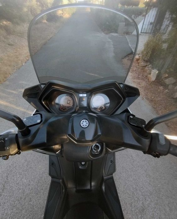 Yamaha XMAX 125