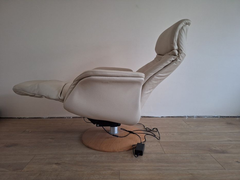 Na sprzedaż oferuję luksusowy, niemiecki fotel relaksacyjny premium marki Himolla model Easy Swing
