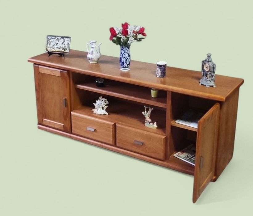 MÓVEL DE SALA!

Medidas:
1,71m de largura
65cm de altura
43cm de profu