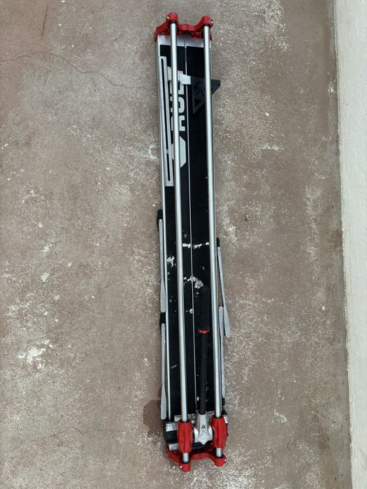 Cortador de cerâmica manual 22 mm Rubi HIT-1200N