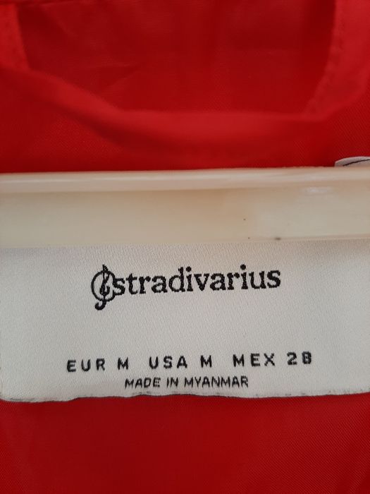 Stradivarius krótka kurtka pikowana M
