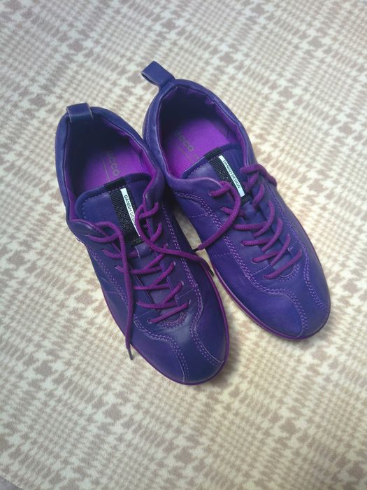 ECCO piękne fioletowe skórzane sneakersy damskie 37. Made in Portugal