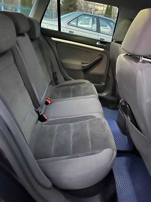 Продам Volkswagen Golf 2008