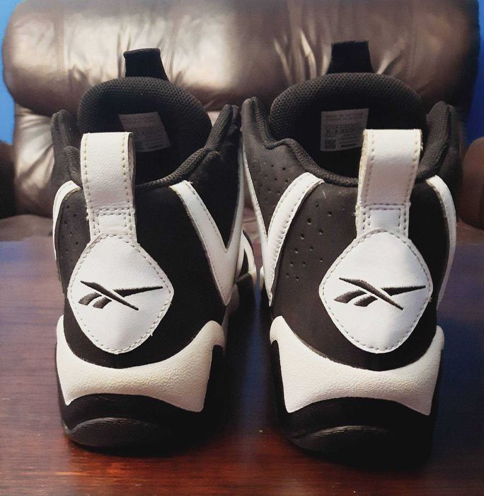 Баскетбольные кроссовки Reebok Kamikaze 2 OG Retro 'Black White' 2020