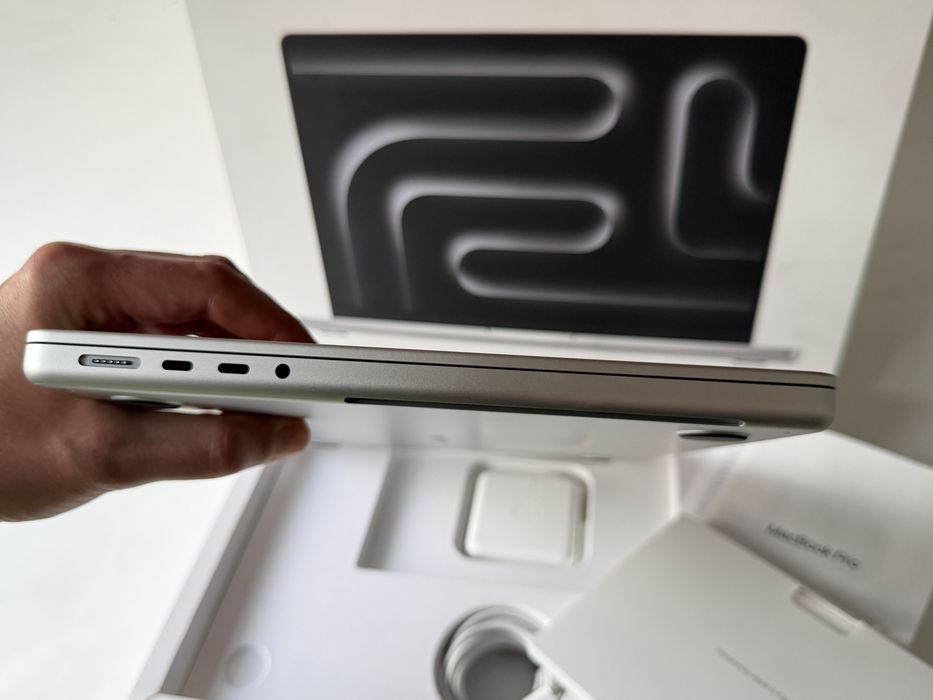 MacBook Pro 14” M3 / 16GB / 1TB / MacBook Pro 14” 2023 комплект