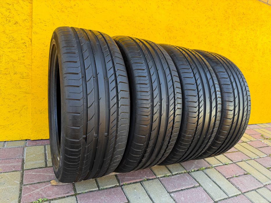 Шини Резина 225.45 R18 Continental Літо