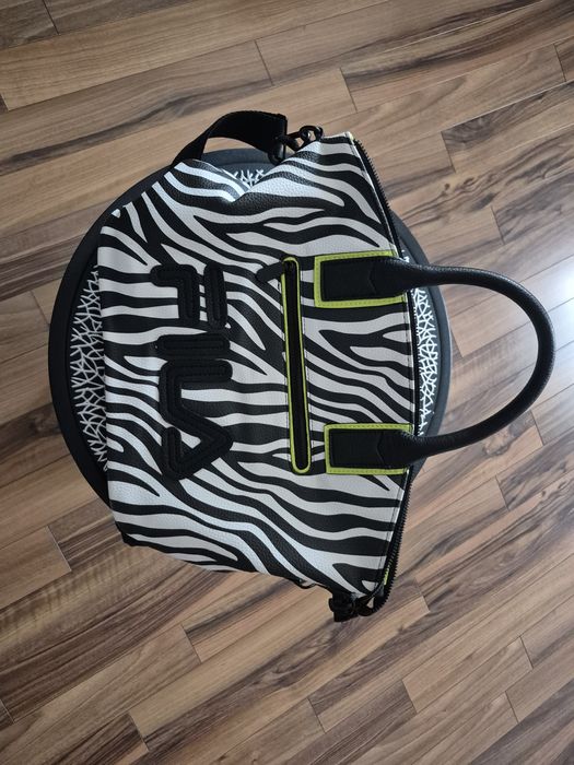 Torebka Fila czarno- biała