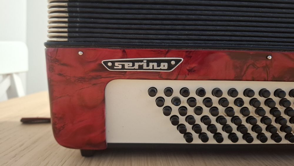 Akordeon weltmeister serino 72 basy