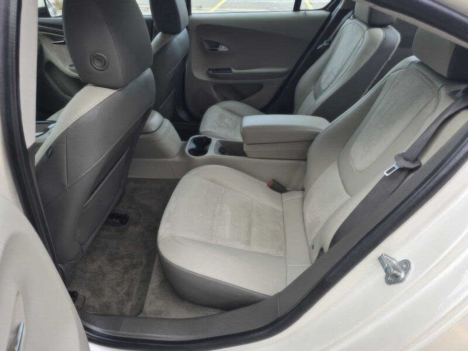 Chevrolet Volt Premium      2014