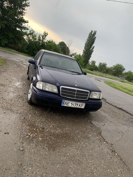 Mercedes-benz c180