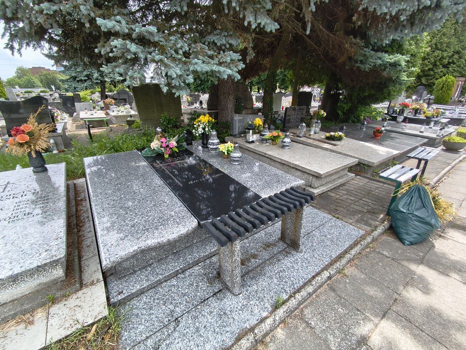 Czyszczenie opieka nagrobków