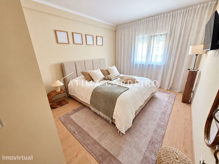 Excelente Apartamento T2 remodelado com parqueamento em ótima local...