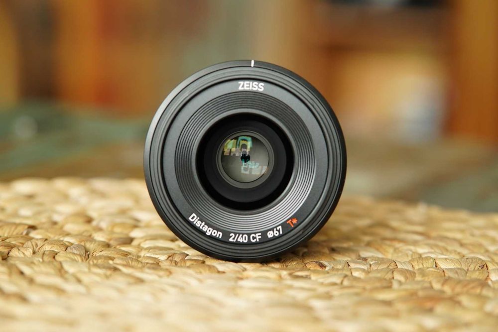 Zeiss Batis 40mm f/2.0 SONY E