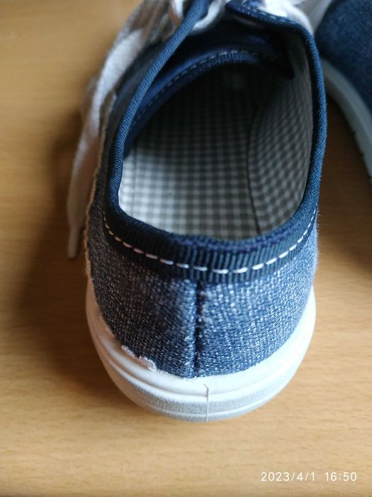 Kapcie buty materiałowe rozm. 36 dziewczynka uroczystości szkolne