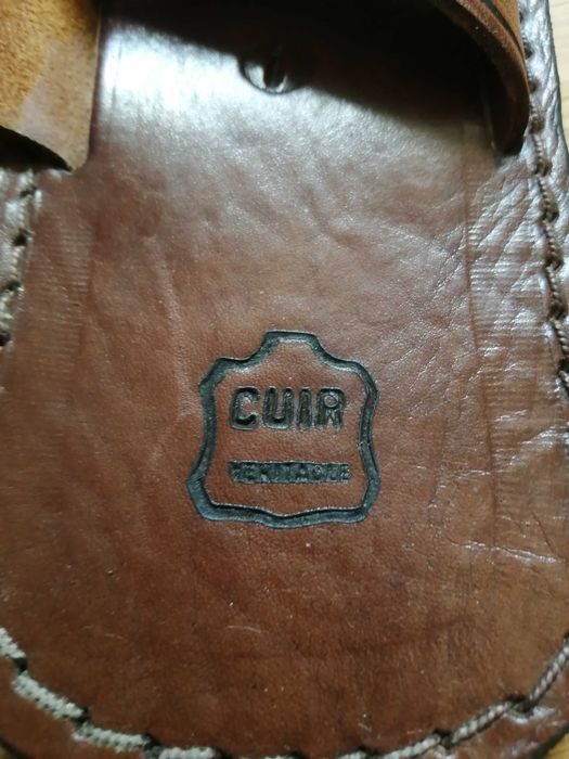 Sandálias de couro africanas