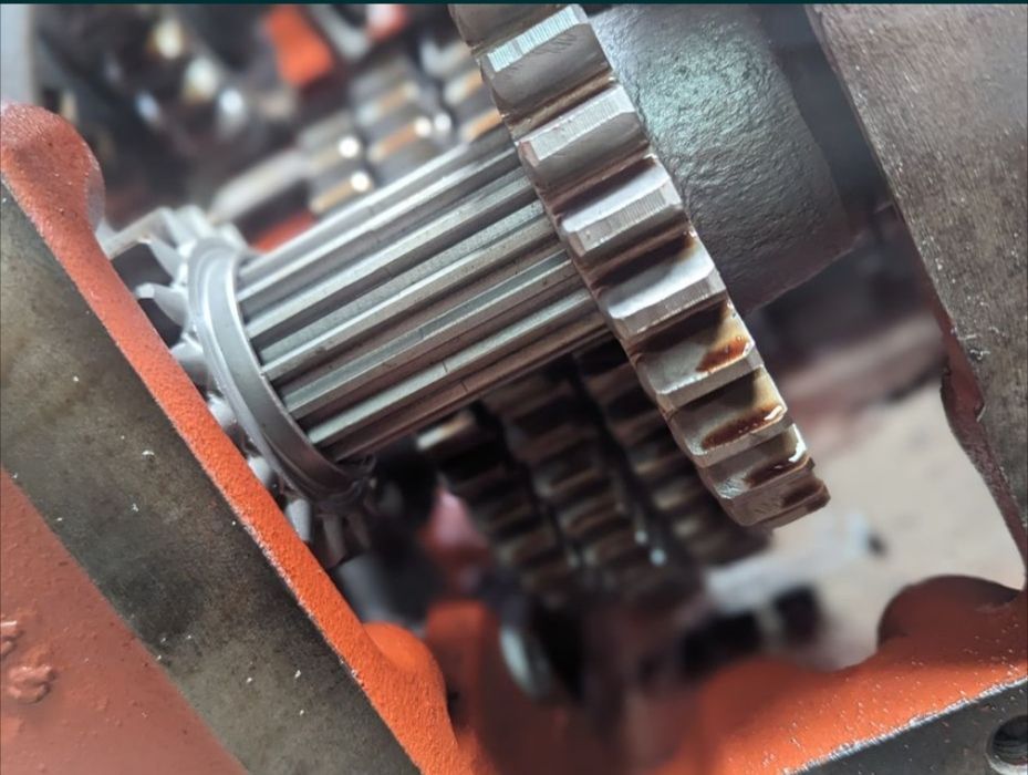 КоРоБка пеРедАч КПП мТз 80 82 Коробка перемены передач МТЗ-80  892 952