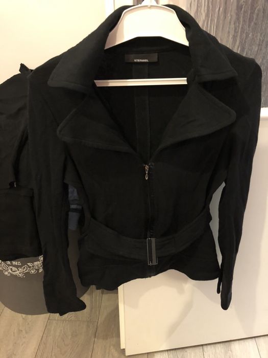 Sweterek żakiet stefanel czarny pasek modny roz M