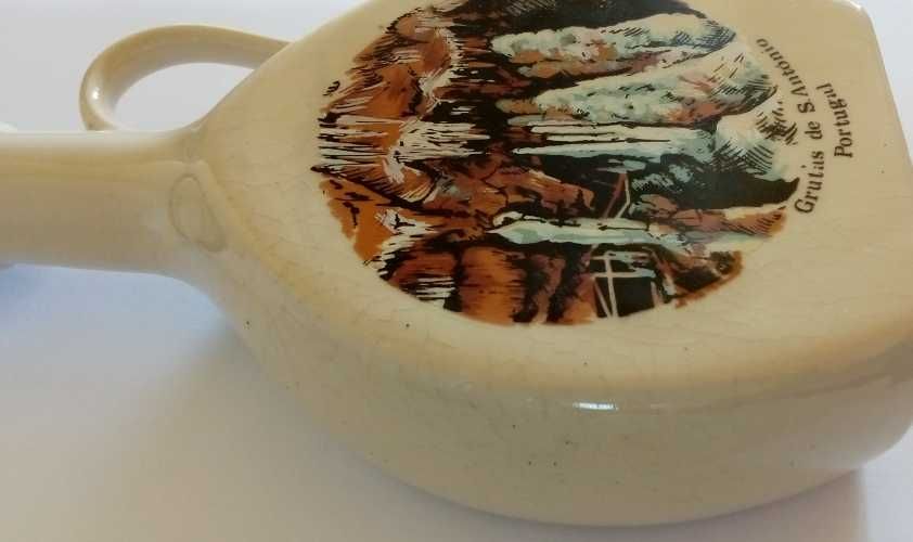 Garrafa lembrança das Grutas de Santo António