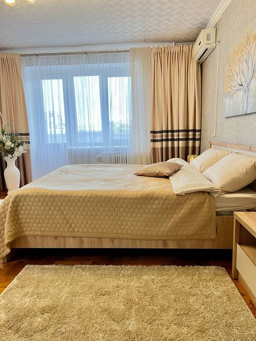 1-к Центр. Вул. Торговиця. Квартира подобово. Власник