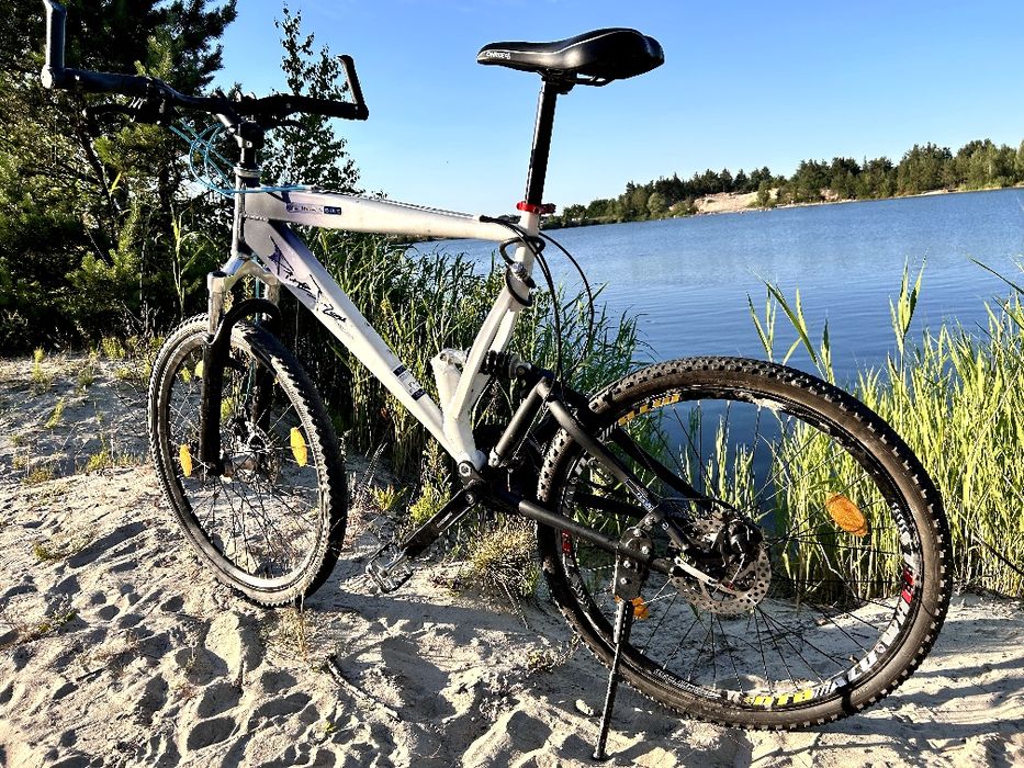 Велосипед , двопідвіс