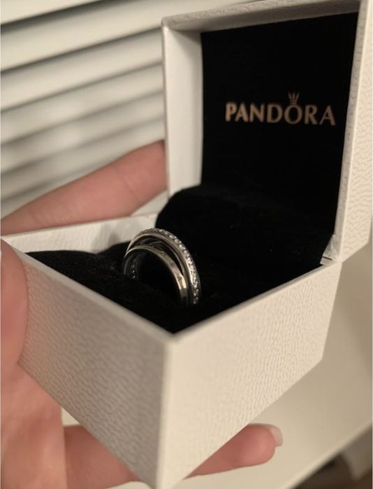 Каблучка від Pandora