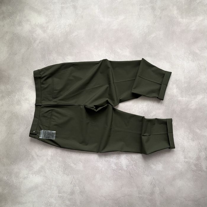 Uniqlo PNT Khaki