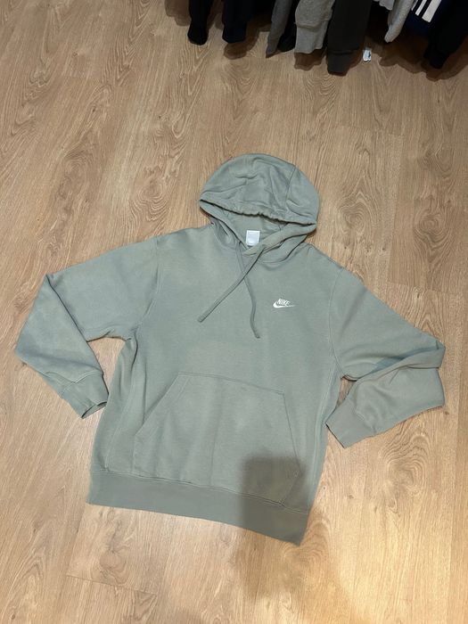 Кофта Nike.