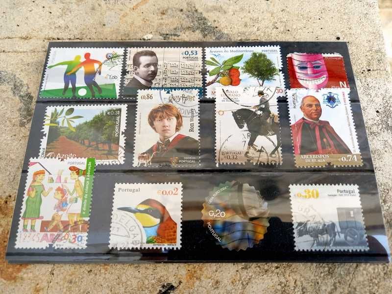 12 Selos usados de Portugal Continental