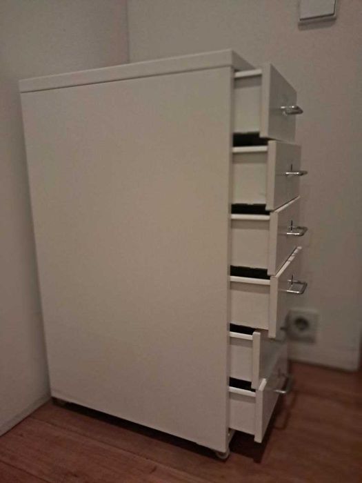 Bloco de gavetas branco Helmer da Ikea, com rodízios