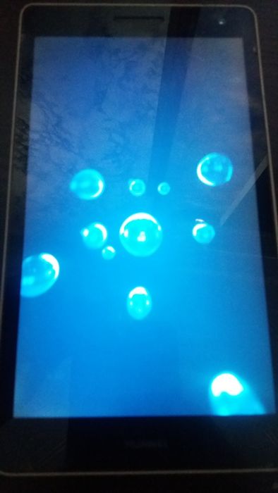 Продам  планшет рабочий звонящий .