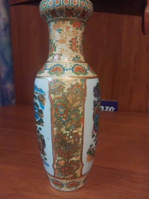 Ваза декоративная