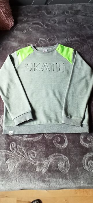 Bluzy dresowe młodzieżowe