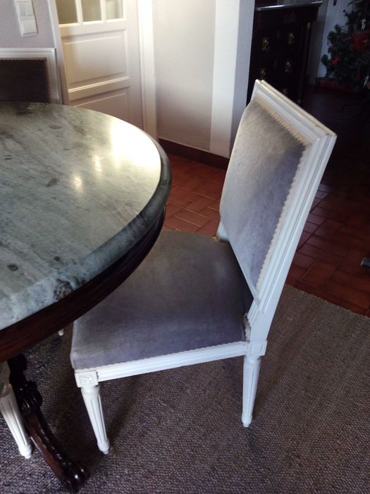 Quatro cadeiras veludo cinza