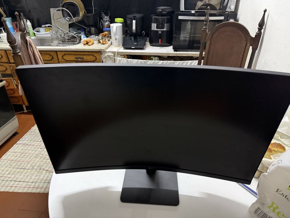 LG monitor curvo 32 polegadas