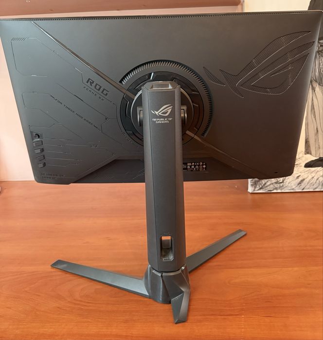 Монітор Asus Rog Strix XG27AQV