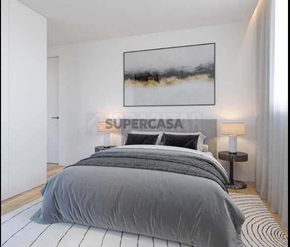 Apartamento T3 à arrenda e venda em Santo António dos Olivais