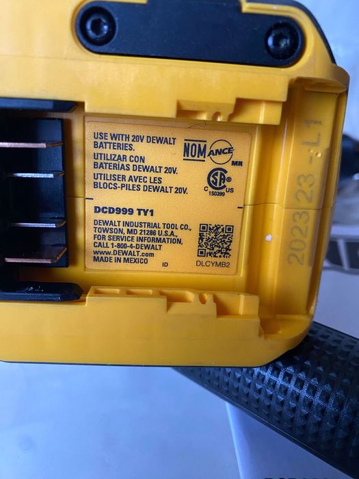Dewalt dcd999 20V