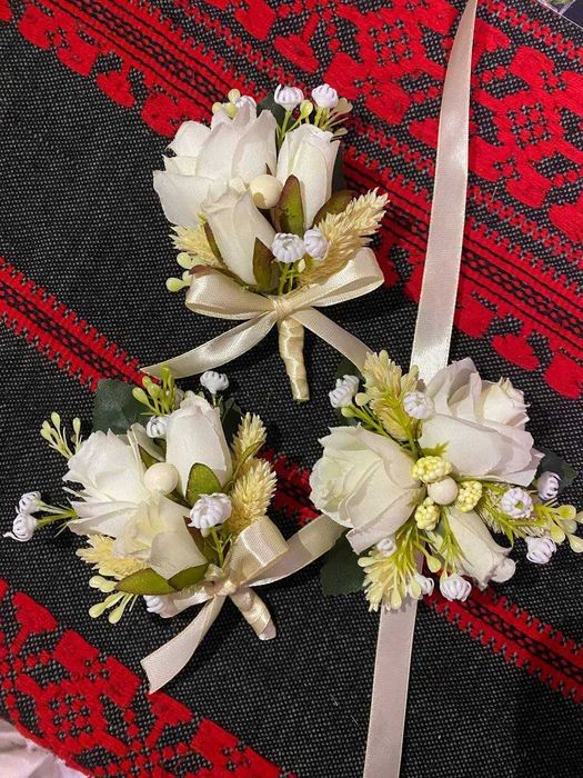 Бутоньерка на свадьбу, бутоньерка на руку на заказ