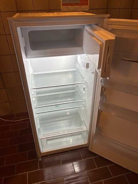 Lodówka Electrolux Seria 500 LFB3AF12S