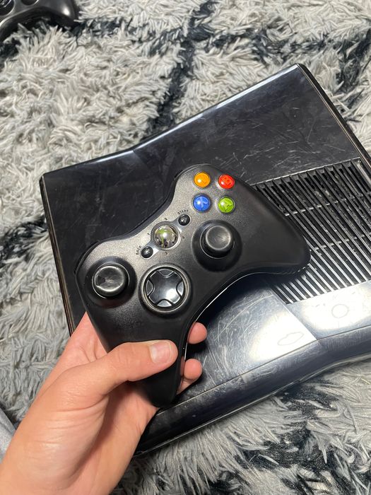 Xbox 360 S CONSOLE