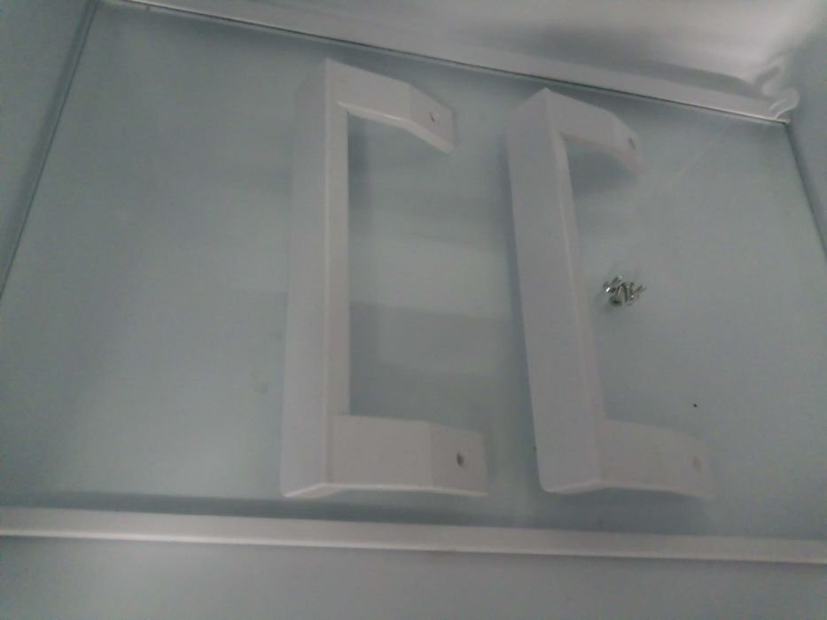 Uchwyt drzwi do lodówki Beko RCSA300K21W RCSA225K21W CSA270M31WN