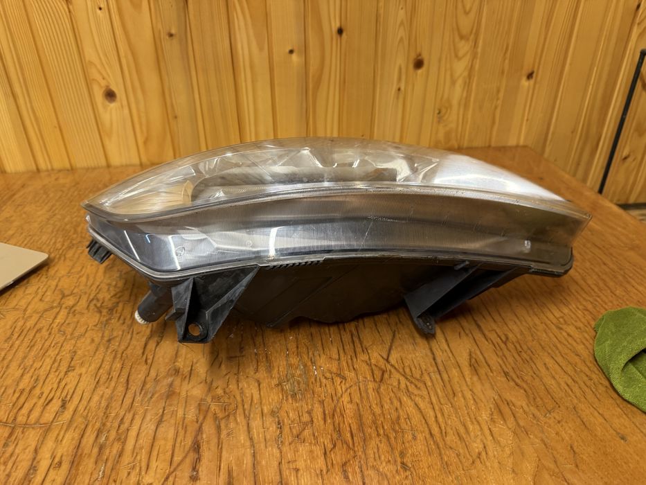 Передня Фара рено сценік 2 фонар ліхтар правий scenic 2