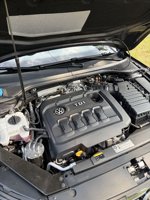 Volkswagen Passat  B8.  2015