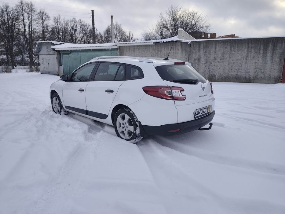 Продам Renault Megane 3 1.6 2012 универсал