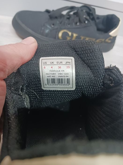 Czarno-złote trampki Guess rozm. 36